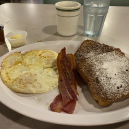 Colonial Pancake & Waffle House signature dishes Hungry Man Breakfast
Chicken Fried Steak
French Toast